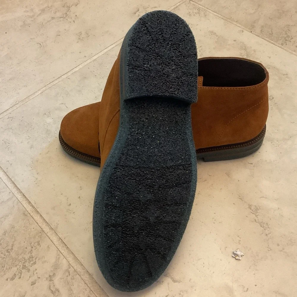 NIB - Donald J. Pliner Levi Chukka Boots Calf Suede Cognac Size 9.5